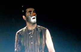 Lewis, Clown
